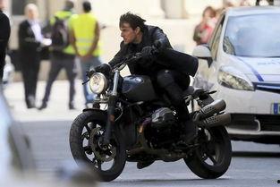 机车明星,驰骋赛道，闪耀光芒的传奇英雄