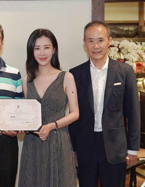 女明星成公司老总