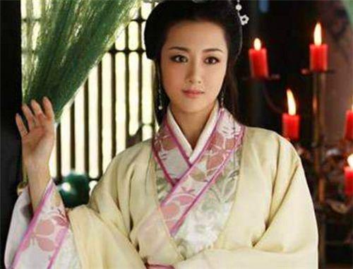 甄姬在线吃瓜,揭秘宫廷秘闻！